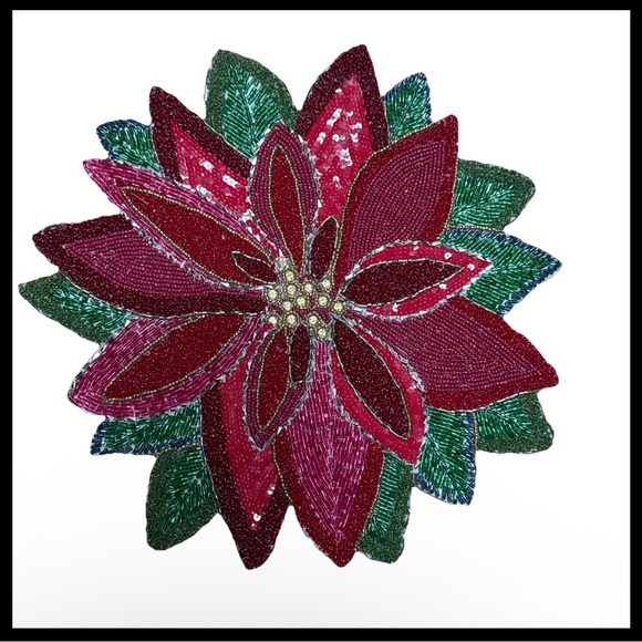 Cynthia Rowley BeadedPlacemat Centerpiece 15” Shaped Poinsettia Christmas New